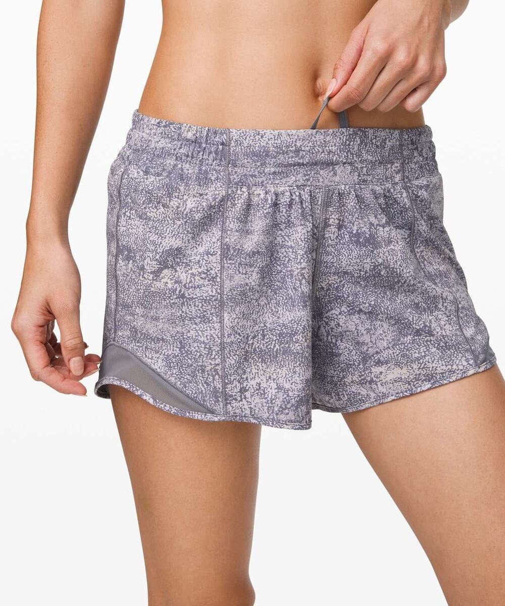 Lululemon | Hotty Hot Short II 4” Inseam Activewear Preppy Athlesuire Fitness